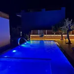 Dinael Villa Ksamil