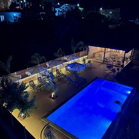 Villa Dinael Villa *