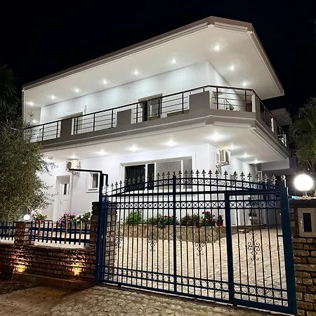Dinael Villa Ksamil