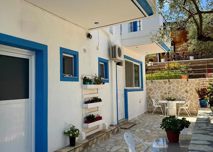 Dinael Villa Ksamil